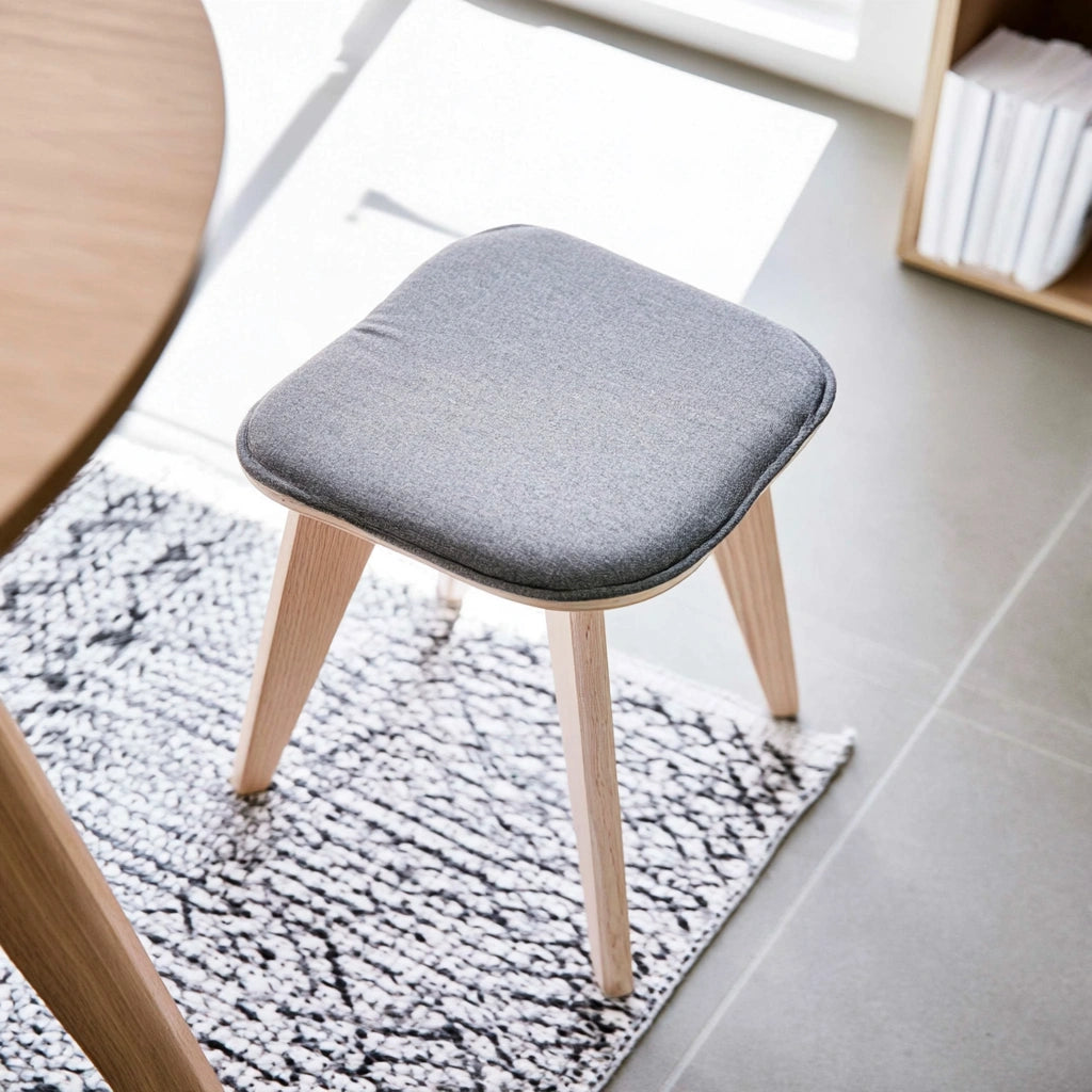 Compacte kruk van hout, kleur grijs